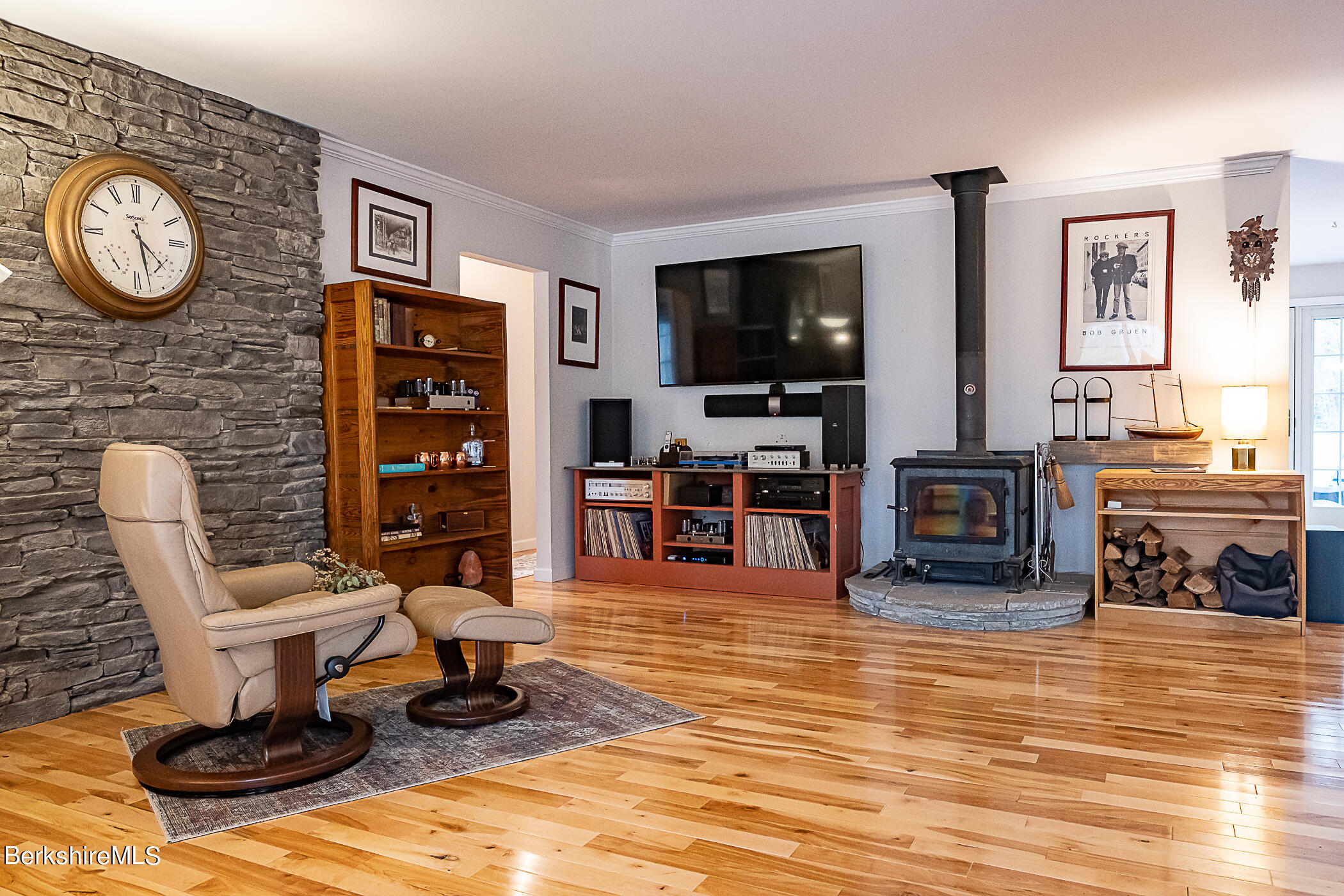 481 West Center Road Otis, MA 01253 - Photo 9 of 32 character