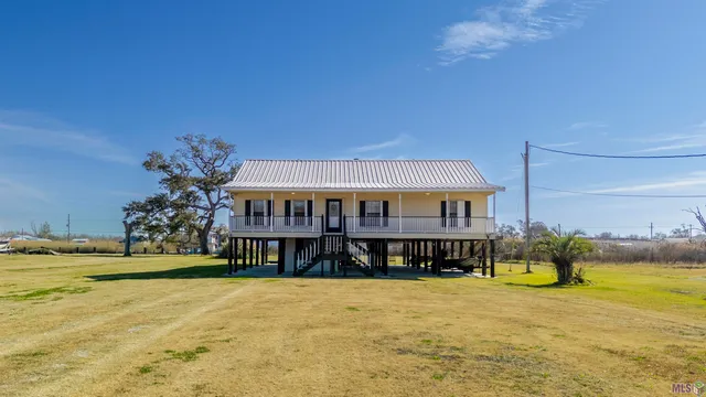 $200,000 | 6869 Shrimpers Row, Dulac, LA 70353