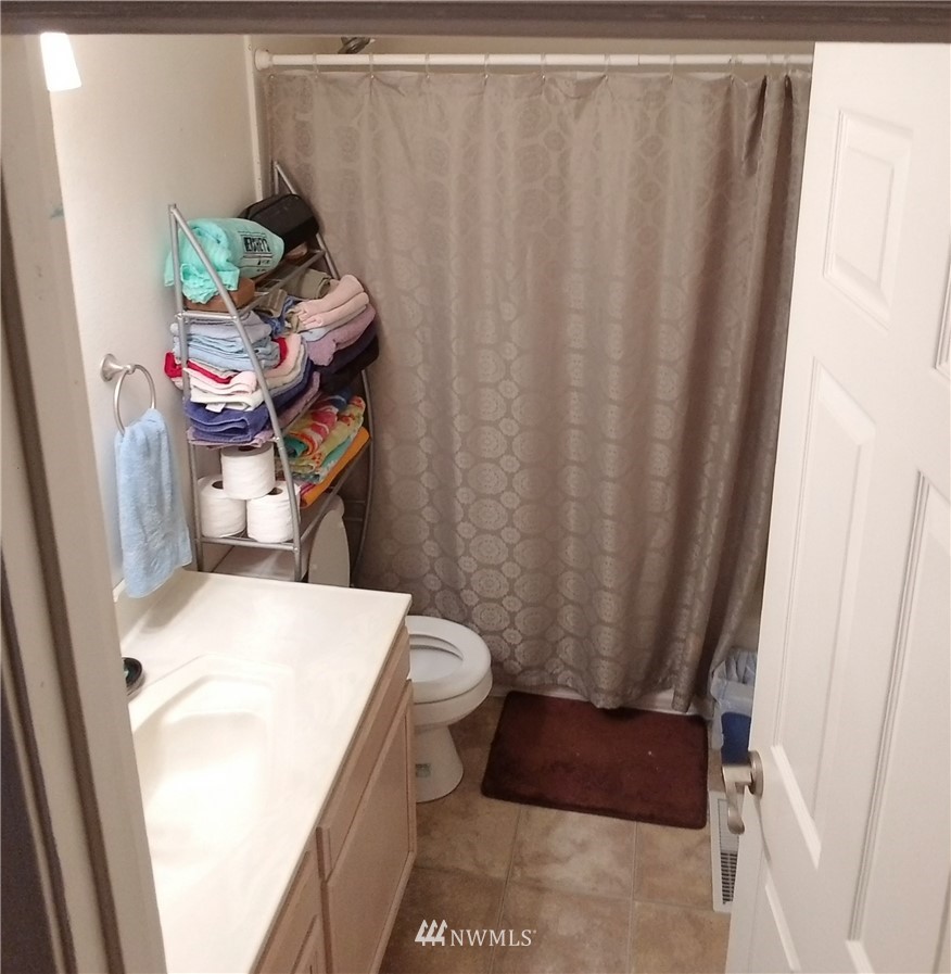 270 North Dale Road Moses Lake, WA 98837 - Photo 8 of 16 Gallery Image 8