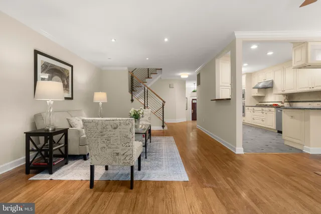 $4,500 | 6358 Brampton Court, Alexandria, VA 22312