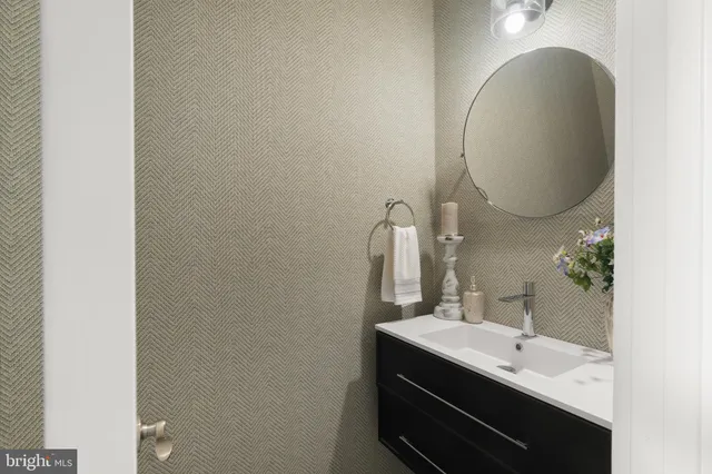 $4,500 | 6358 Brampton Court, Alexandria, VA 22312