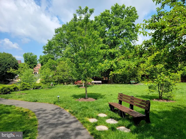 $4,500 | 6358 Brampton Court, Alexandria, VA 22312