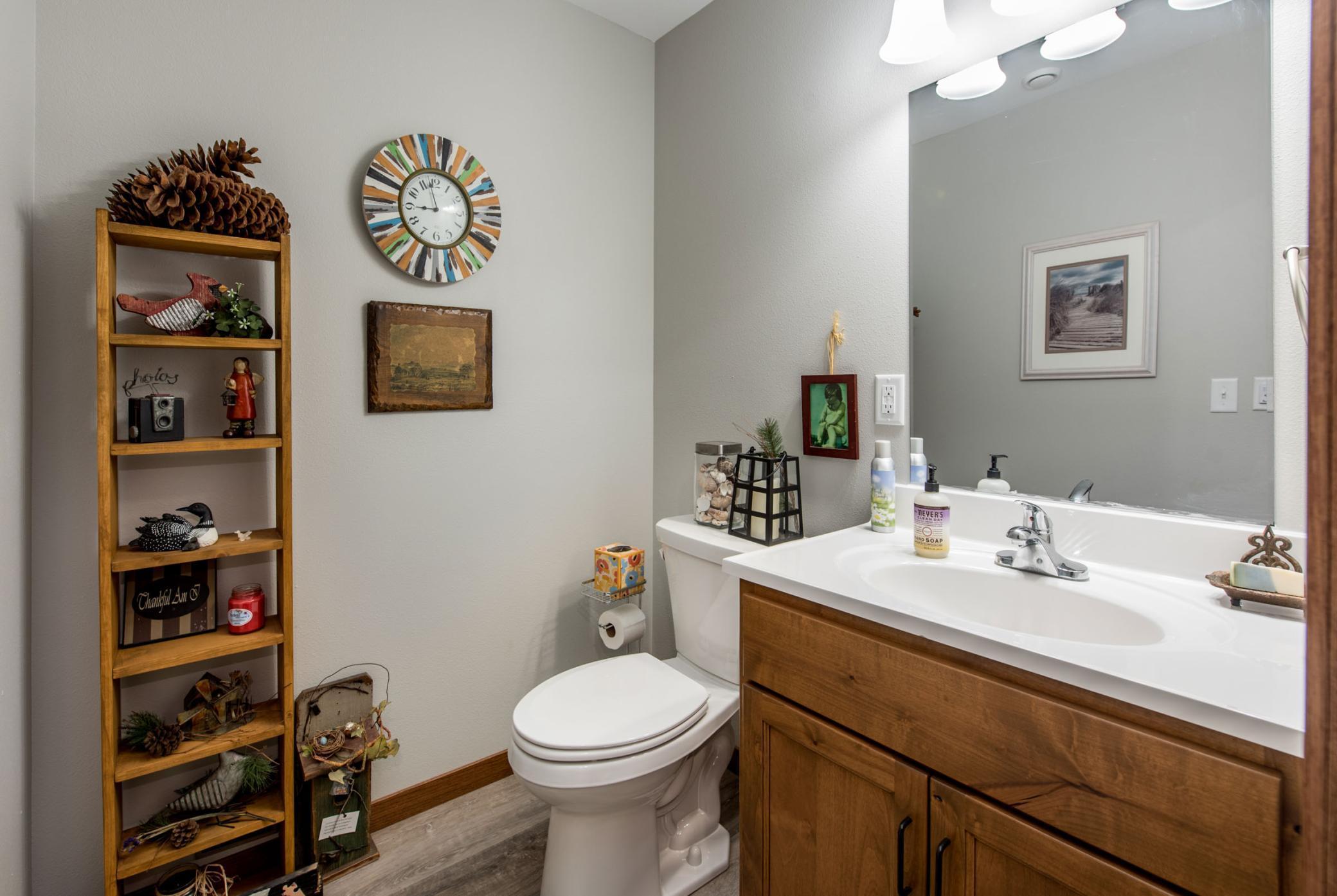 323 1/2 Fairgrounds Road, Unit 4 Alexandria, MN 56308 - Photo 4 of 22