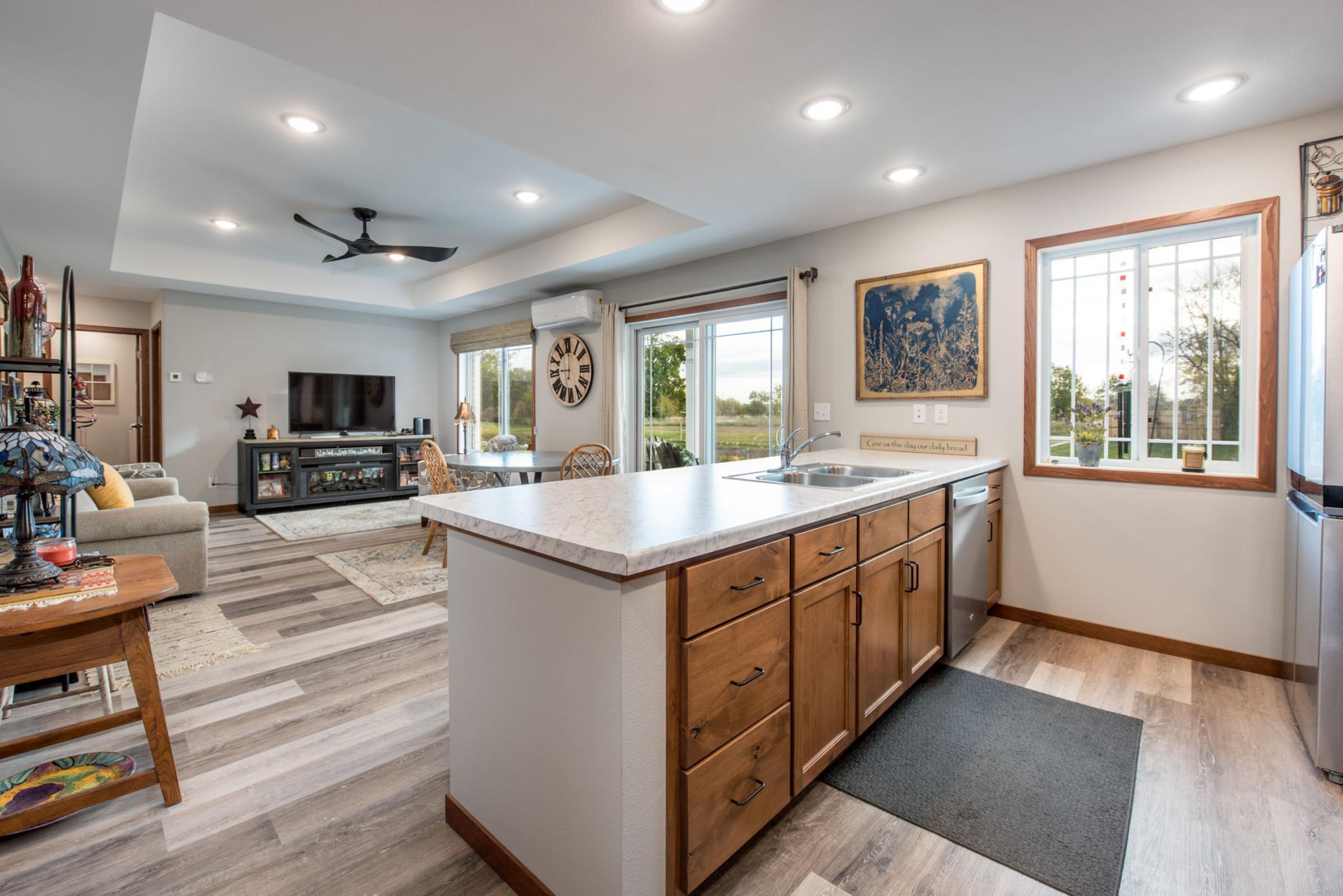 323 1/2 Fairgrounds Road, Unit 4 Alexandria, MN 56308 - Photo 5 of 22