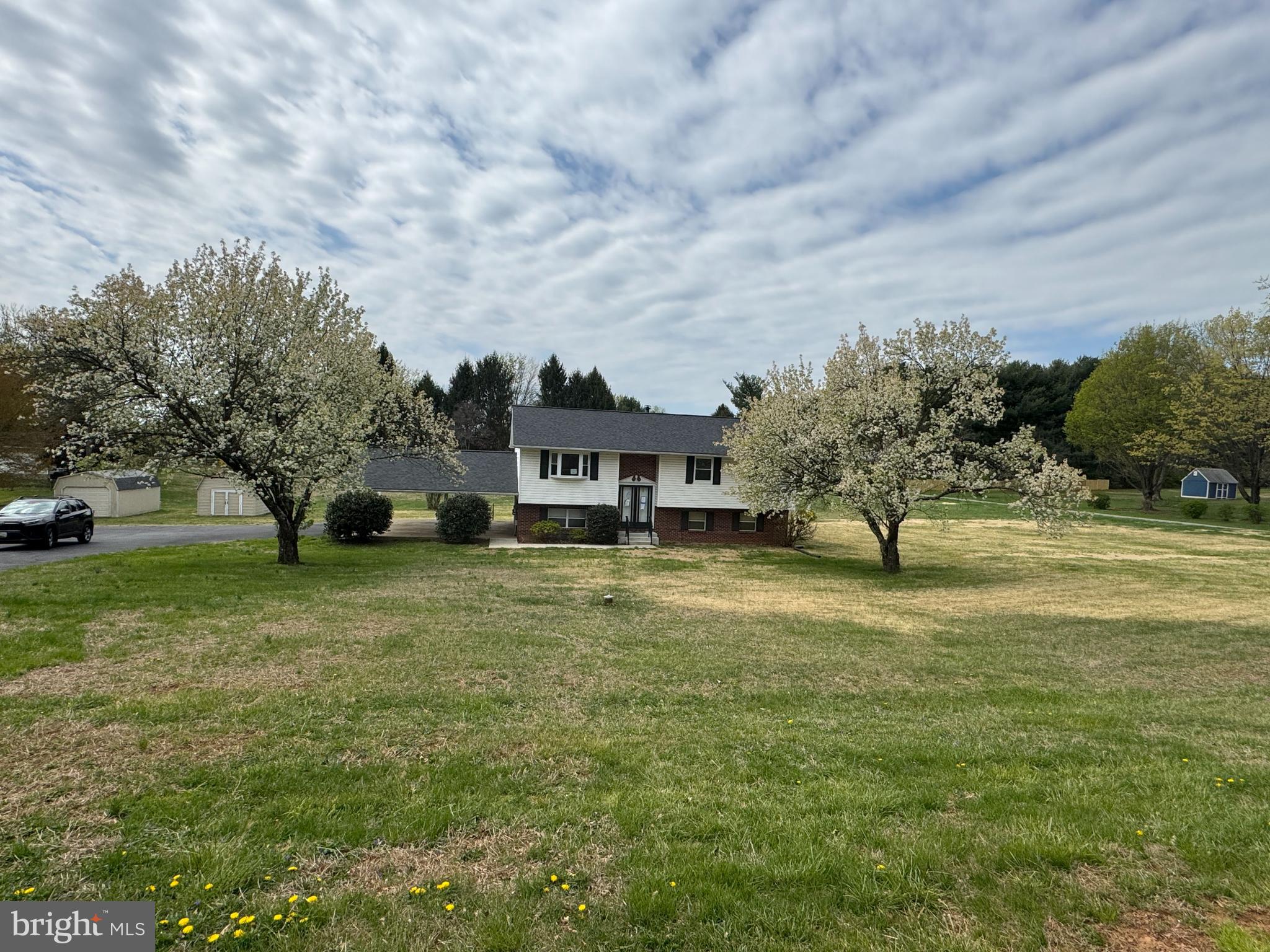 2502 Braddock Road Mount Airy, MD 21771 - Photo 2 of 27 Front