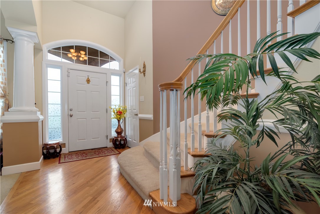 20831 37th Avenue Southeast Bothell, WA 98021 - Photo 4 of 17