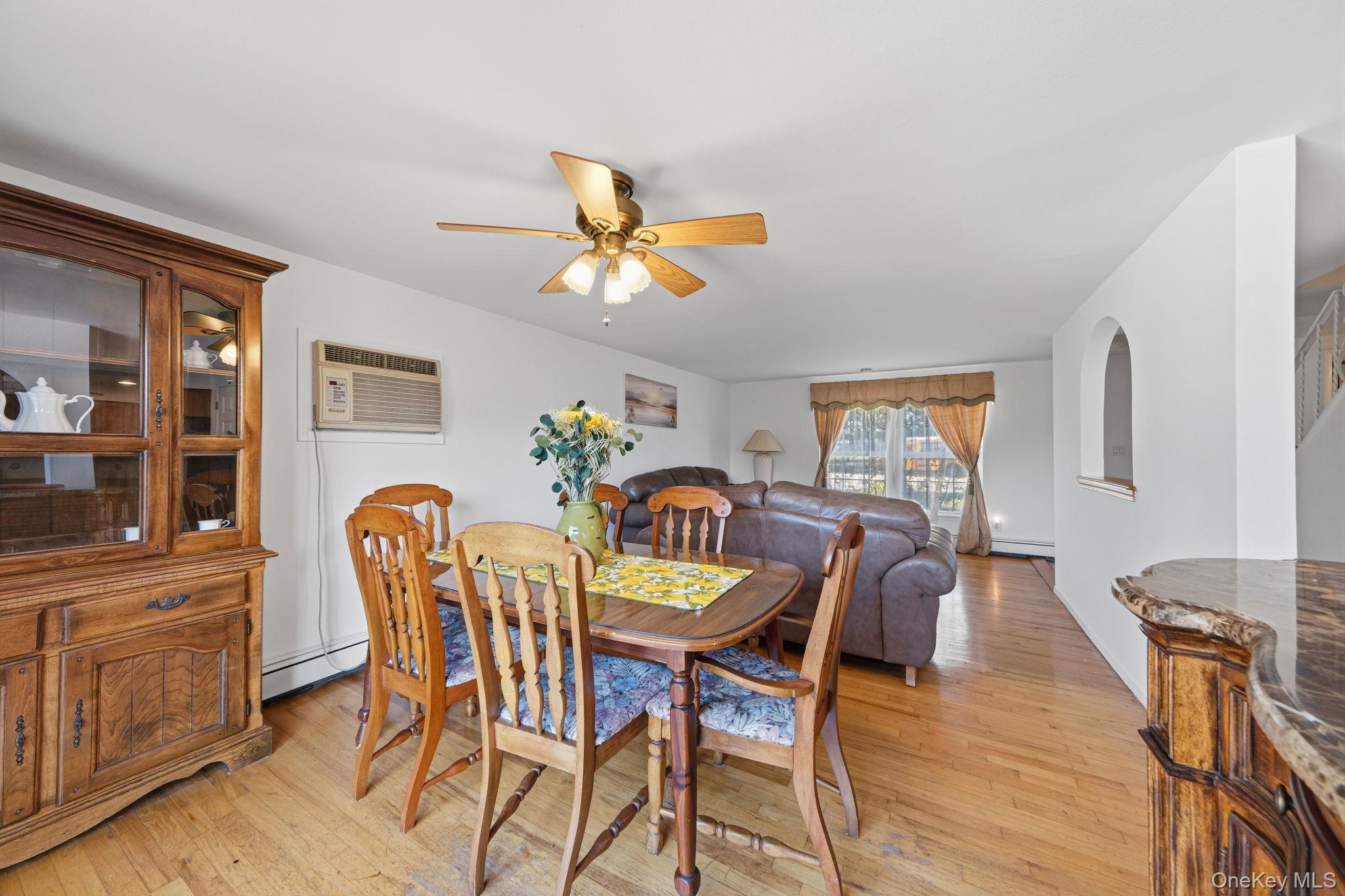 454 Hawkins Road Selden, NY 11784 - Photo 8 of 37