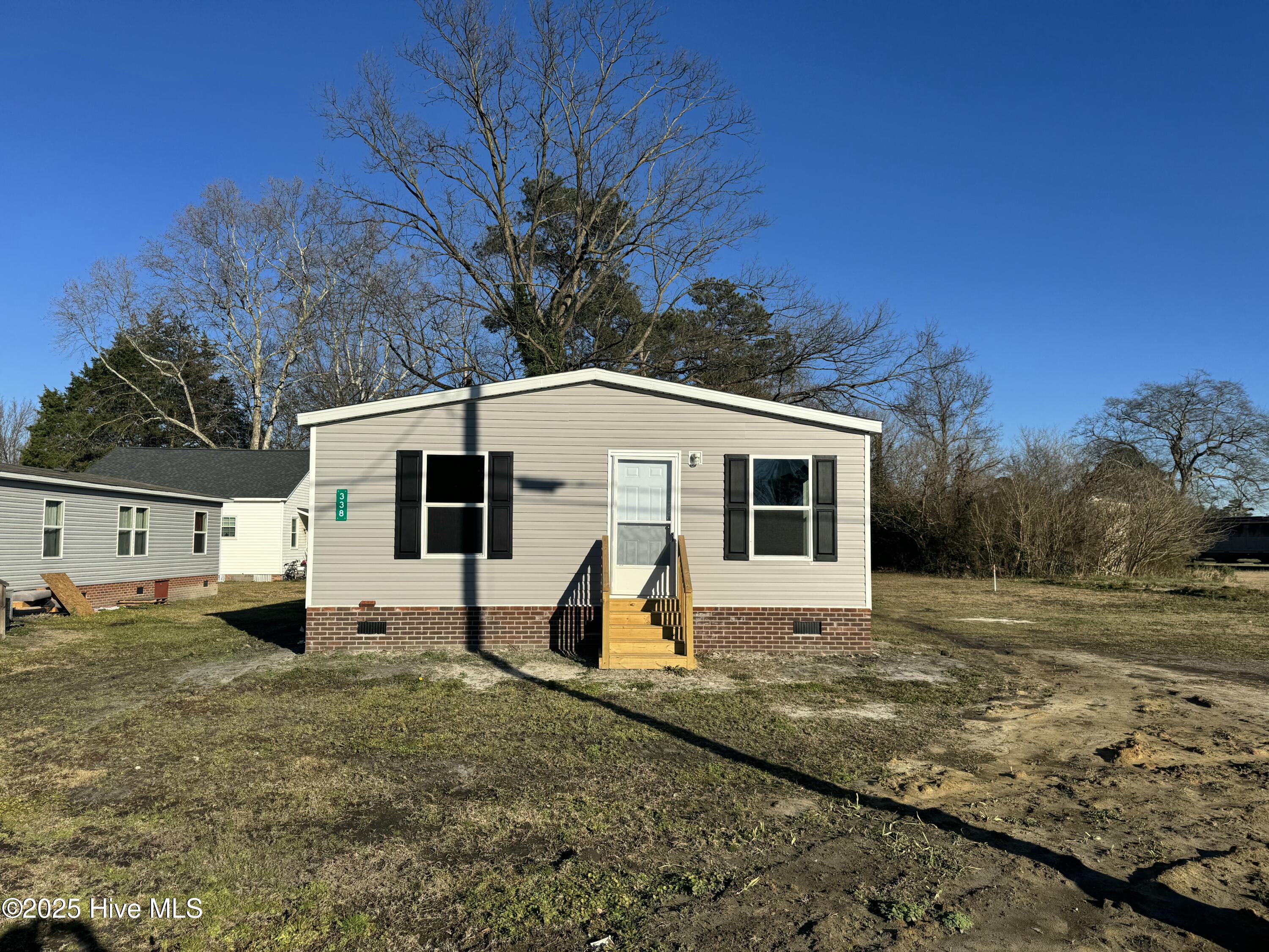 338 Yancey Street Warsaw, NC 28398 - Photo 2 of 15 Front