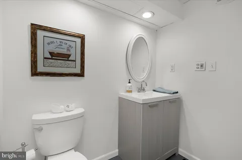 $885,000 | 406 Honeywood Court, Millersville, MD 21108