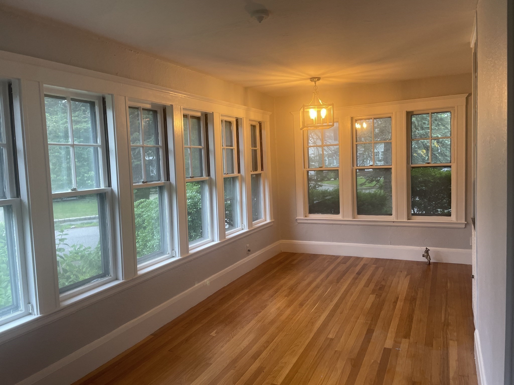 26 Lawrence Road Swampscott, MA 01907 - Photo 18 of 32 Gallery Image 18