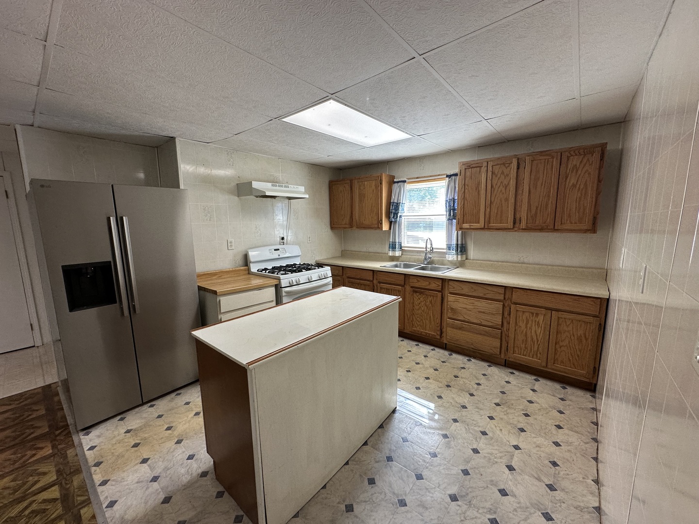 1610 West 9th Street Sterling, IL 61081 - Photo 12 of 19