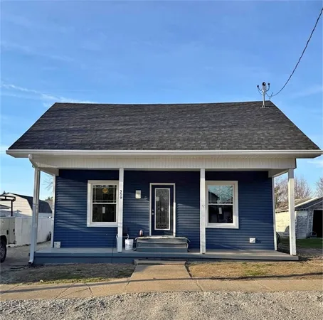 $195,000 | 309 Milton Street, Paris, IL 61944