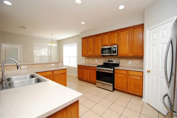 $2,700 | 1115 Oxford Mills Lane, Sugar Land, TX 77479