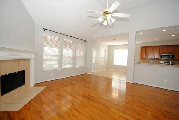 $2,700 | 1115 Oxford Mills Lane, Sugar Land, TX 77479