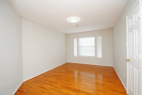$2,700 | 1115 Oxford Mills Lane, Sugar Land, TX 77479