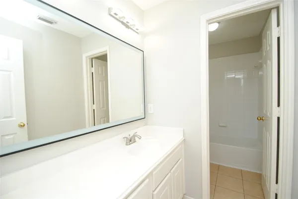 $2,700 | 1115 Oxford Mills Lane, Sugar Land, TX 77479