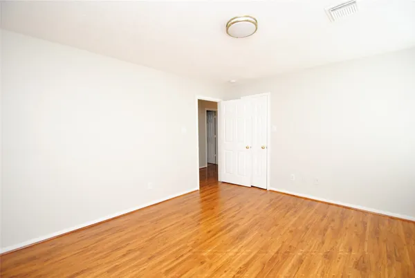 $2,700 | 1115 Oxford Mills Lane, Sugar Land, TX 77479