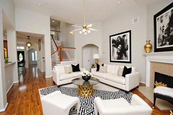 $2,700 | 1115 Oxford Mills Lane, Sugar Land, TX 77479