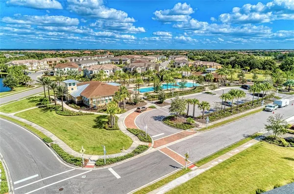 $2,900 | 11607 Brookside Drive, Bradenton, FL 34211