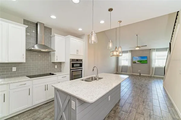 $2,900 | 11607 Brookside Drive, Bradenton, FL 34211