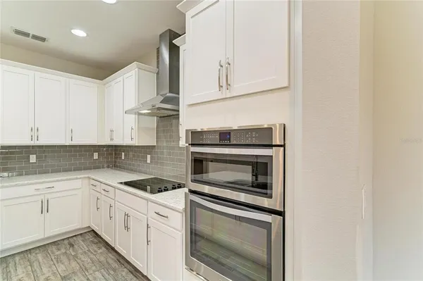 $2,900 | 11607 Brookside Drive, Bradenton, FL 34211