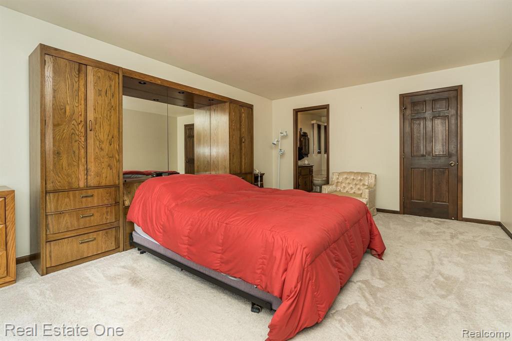 3400 Edmunton Drive Rochester Hills, MI 48306 - Photo 16 of 28