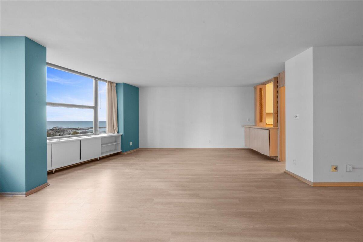 1610 North Prospect Avenue, Unit 504 Milwaukee, WI 53202 - Photo 1 of 34 Living/Dining Room