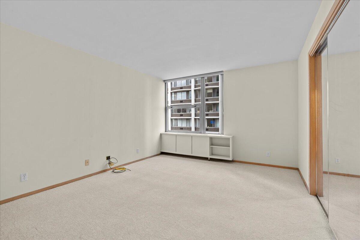 1610 North Prospect Avenue, Unit 504 Milwaukee, WI 53202 - Photo 20 of 34 Second Bedroom