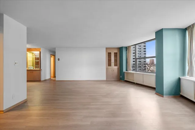 $189,000 | 1610 North Prospect Avenue, Unit 504, Milwaukee, WI 53202