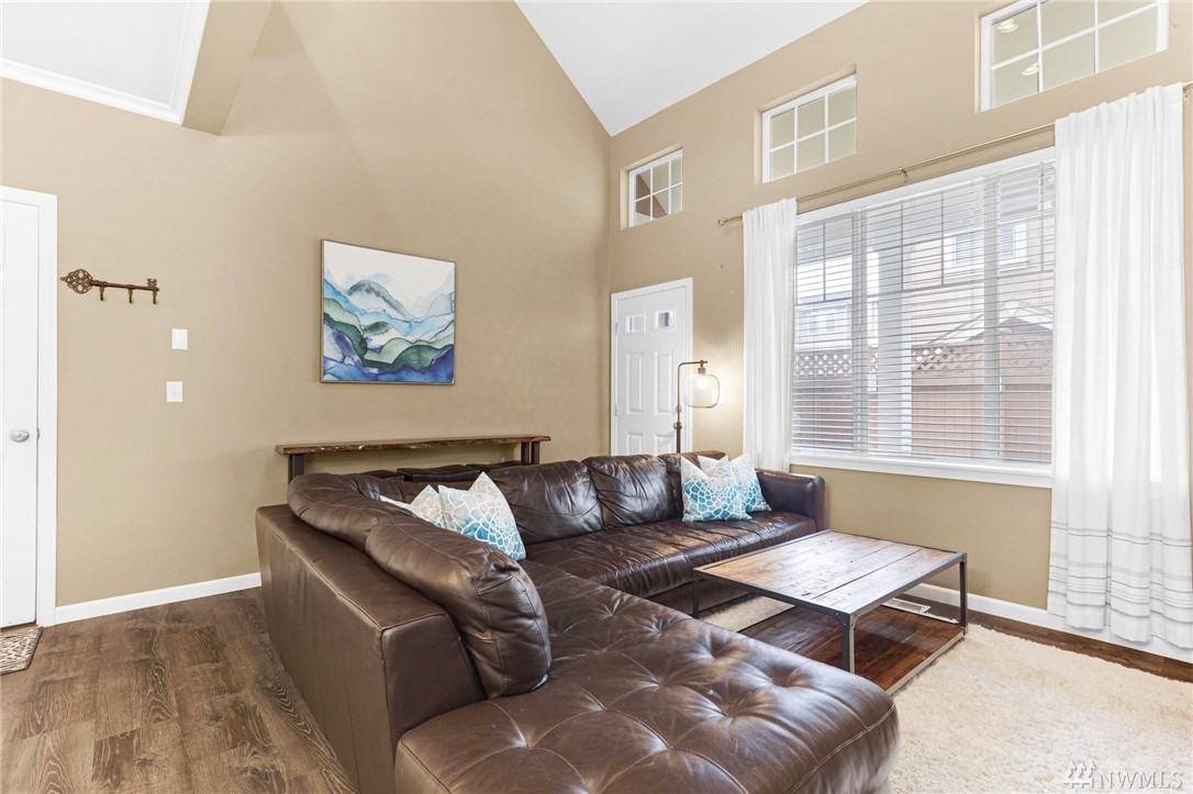 4014 Northeast 3rd Lane Renton, WA 98056 - Photo 11 of 36
