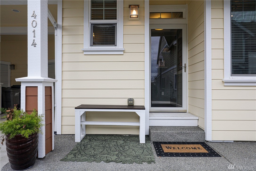 4014 Northeast 3rd Lane Renton, WA 98056 - Photo 4 of 36