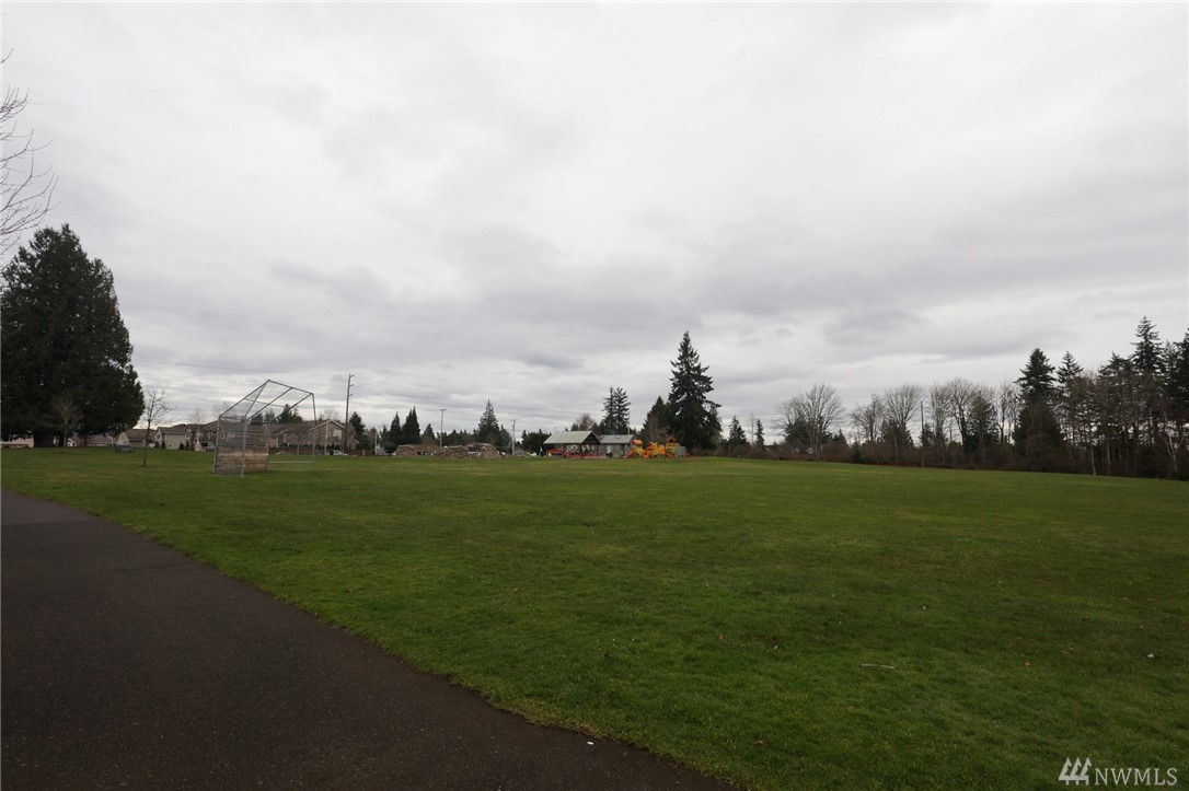 4014 Northeast 3rd Lane Renton, WA 98056 - Photo 35 of 36