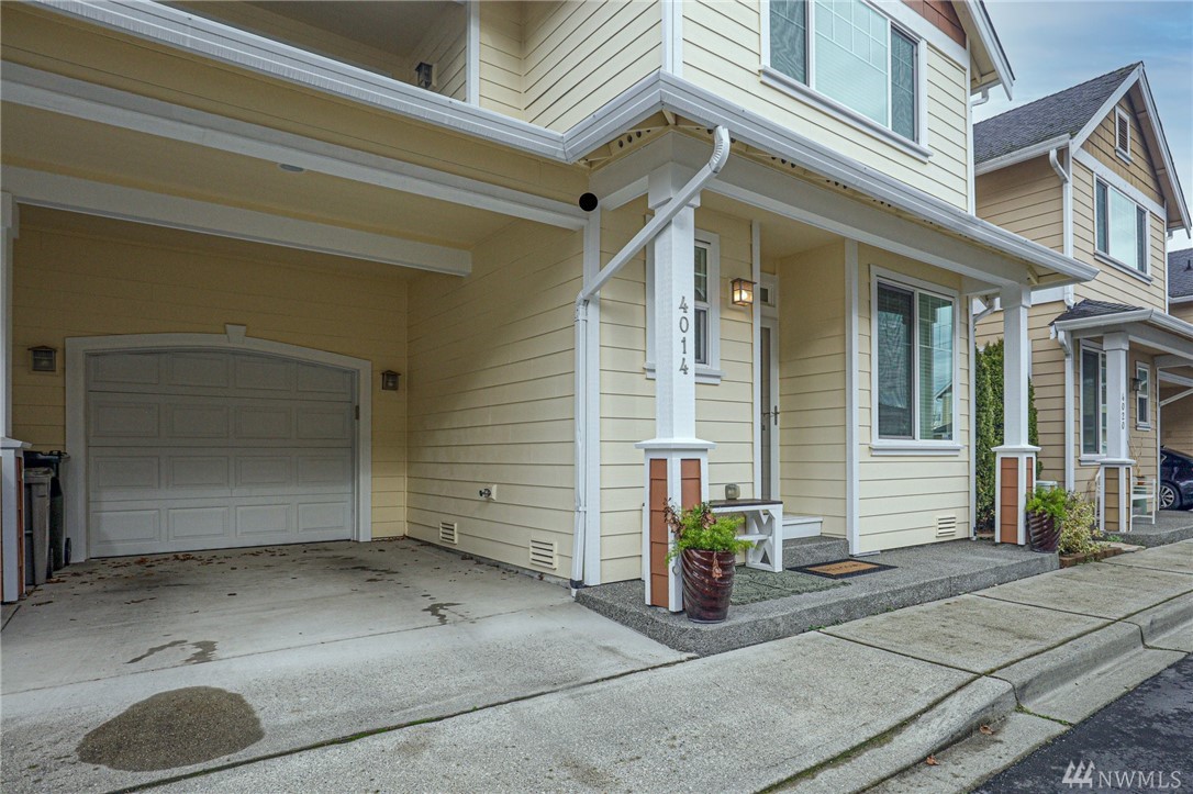 4014 Northeast 3rd Lane Renton, WA 98056 - Photo 5 of 36