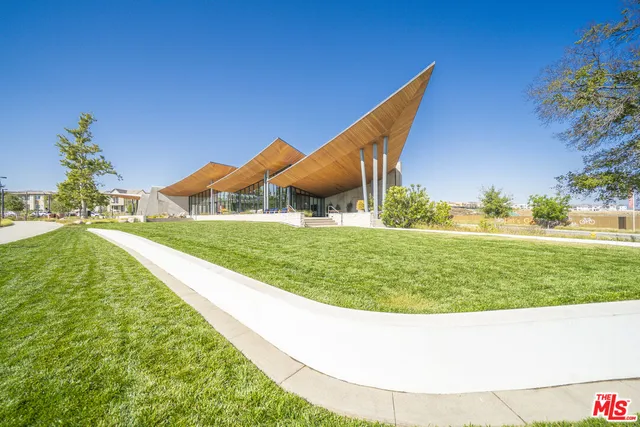 $629,000 | 27409 Journey Place, Unit 205, Valencia, CA 91381