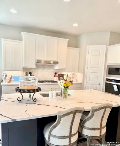 $3,995 | 211 Corazon, Boerne, TX 78006