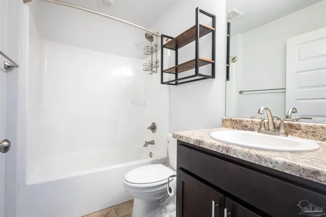 $1,650 | 8702 Doris Avenue, Pensacola, FL 32534