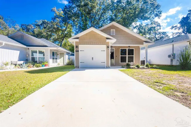 $1,650 | 8702 Doris Avenue, Pensacola, FL 32534