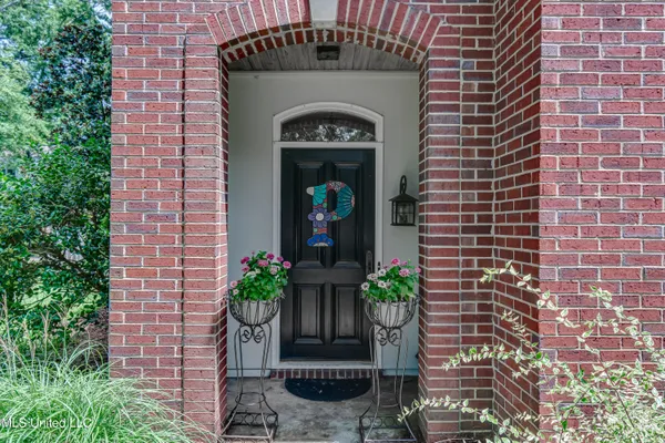 $477,000 | 407 Daniel Drive, Brandon, MS 39047