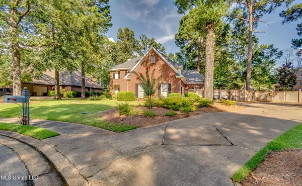 $477,000 | 407 Daniel Drive, Brandon, MS 39047