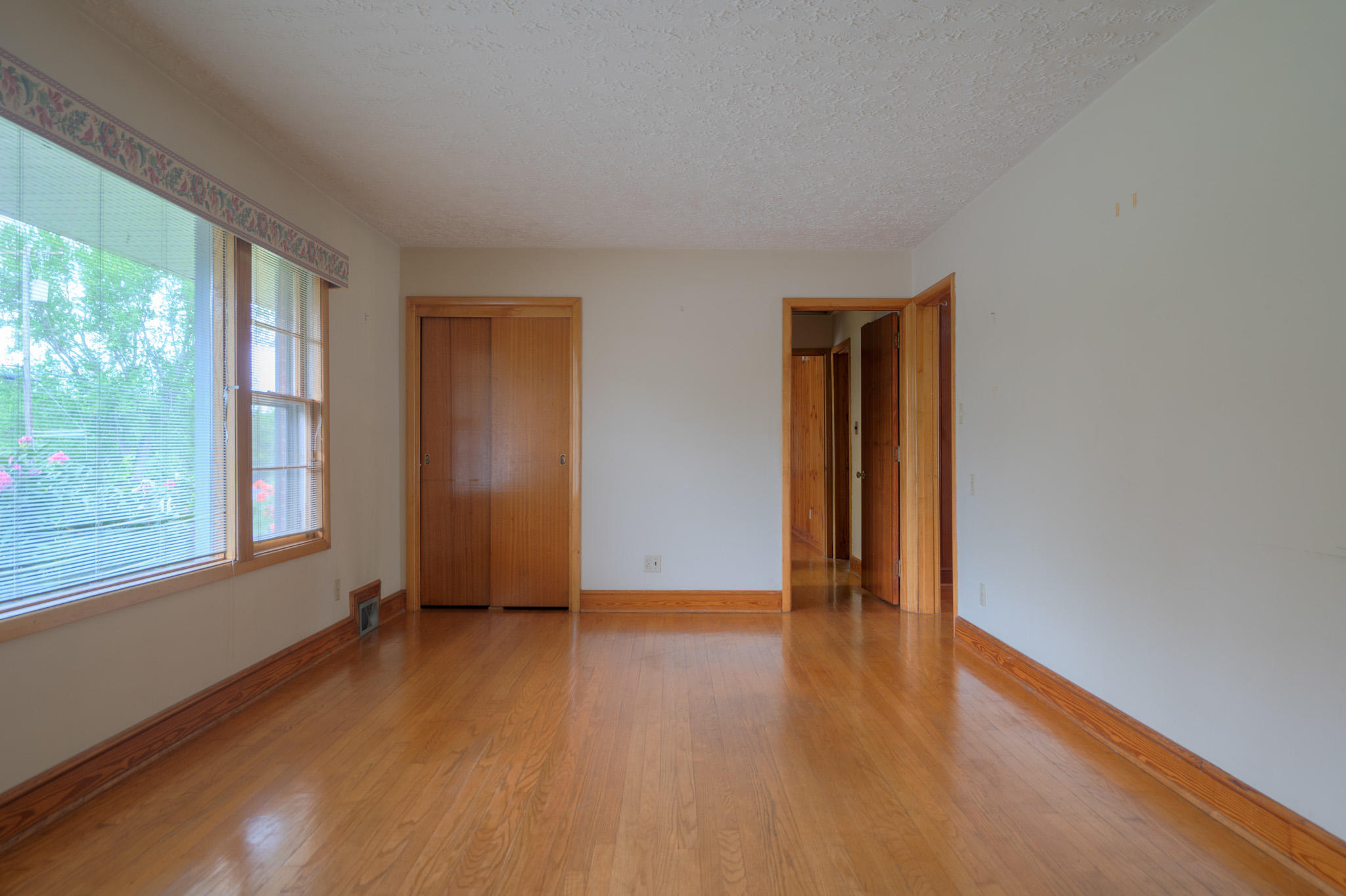 6033 Belspring Road Radford, VA 24141 - Photo 12 of 48 6033_BelspringRd_Web-13