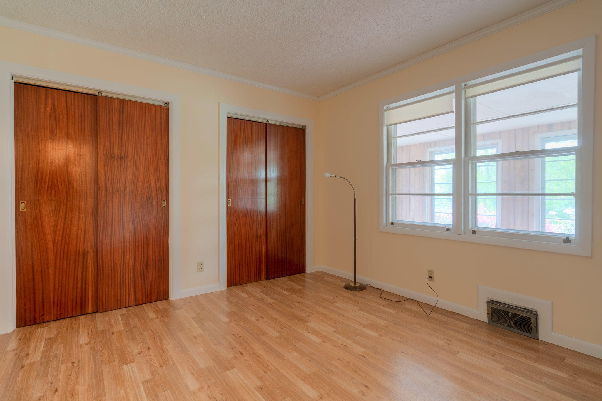 6033 Belspring Road Radford, VA 24141 - Photo 14 of 48 6033_BelspringRd_Web-15