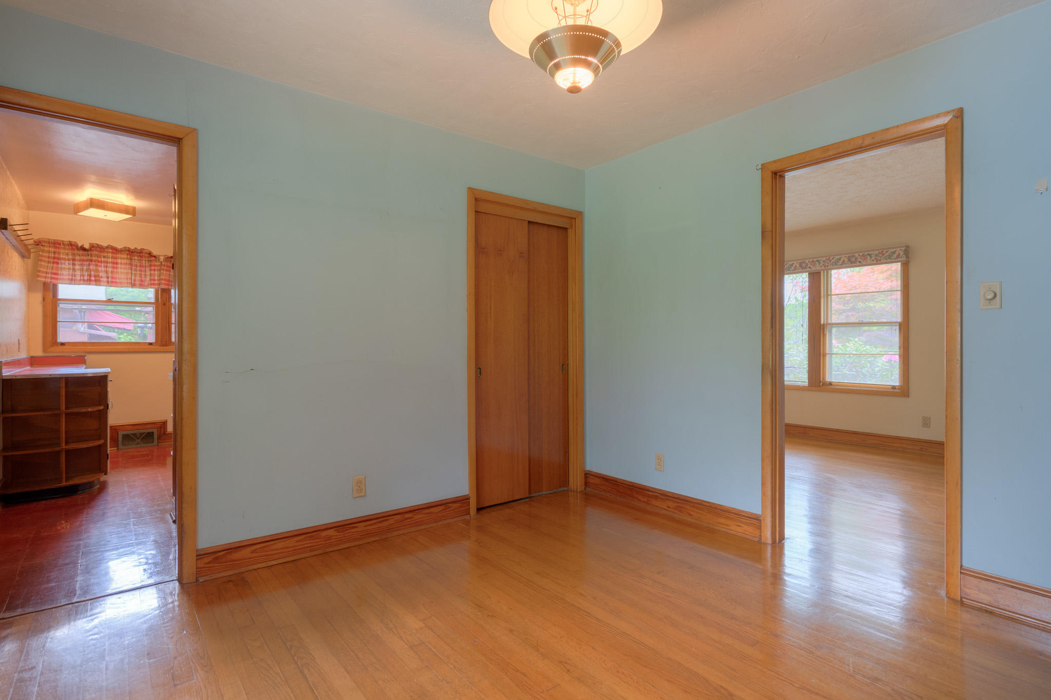 6033 Belspring Road Radford, VA 24141 - Photo 21 of 48 6033_BelspringRd_Web-22