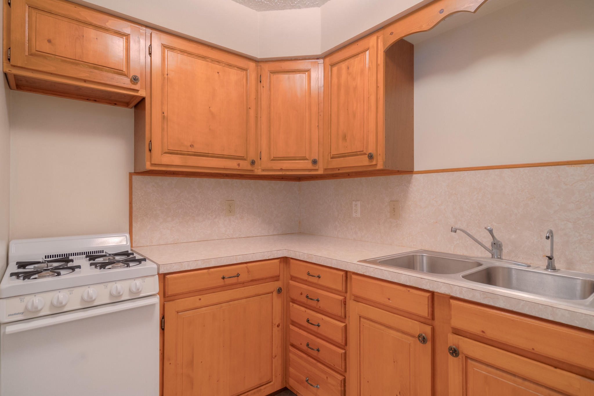 6033 Belspring Road Radford, VA 24141 - Photo 27 of 48 6033_BelspringRd_Web-28