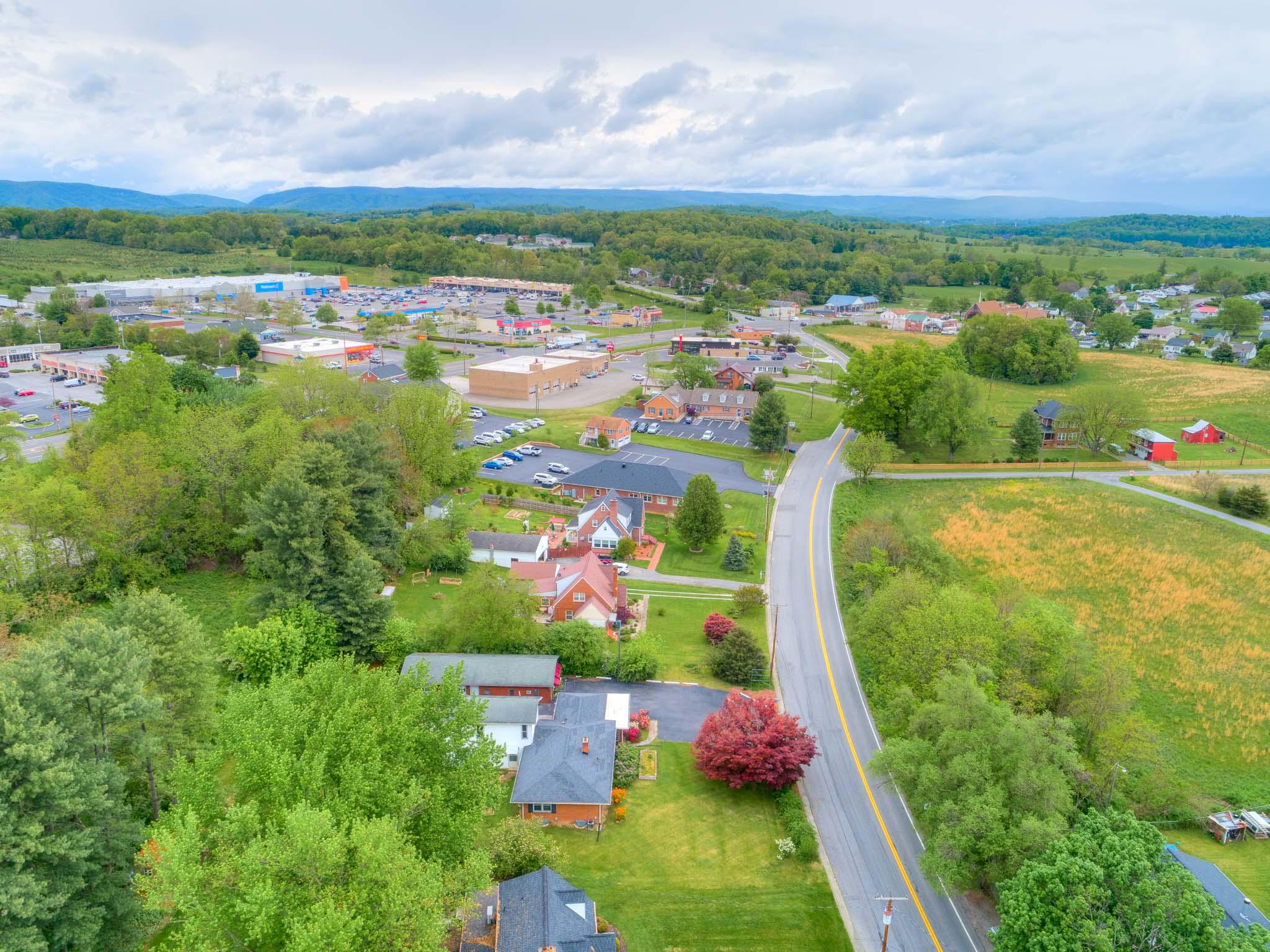 6033 Belspring Road Radford, VA 24141 - Photo 44 of 48 6033_BelspringRd_Drone_Web-5