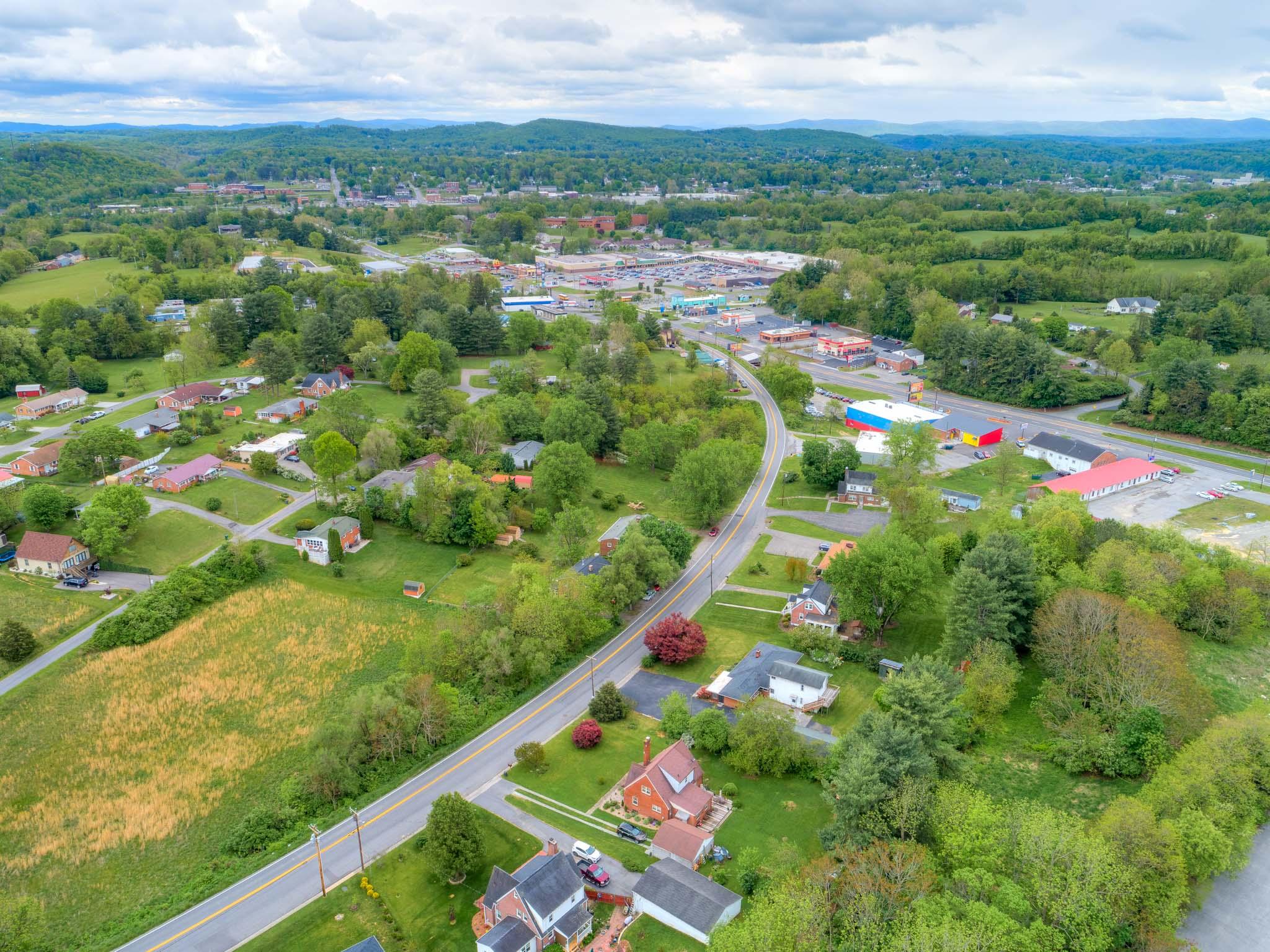 6033 Belspring Road Radford, VA 24141 - Photo 47 of 48 6033_BelspringRd_Drone_Web-8