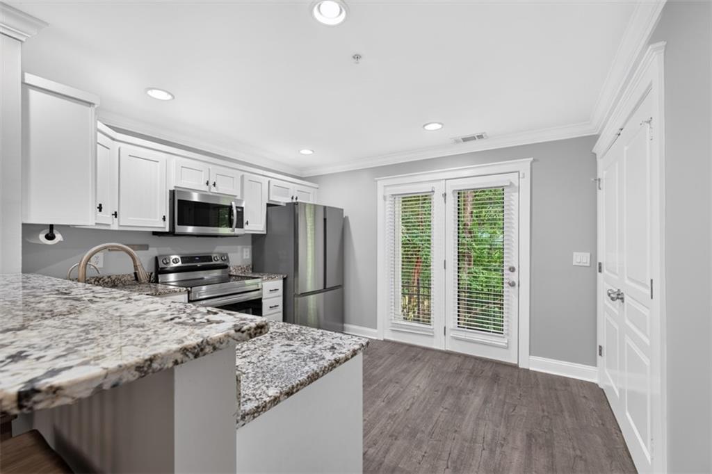 490 South Barnett Shoals Road, Unit 201 Athens, GA 30605 - Photo 18 of 38