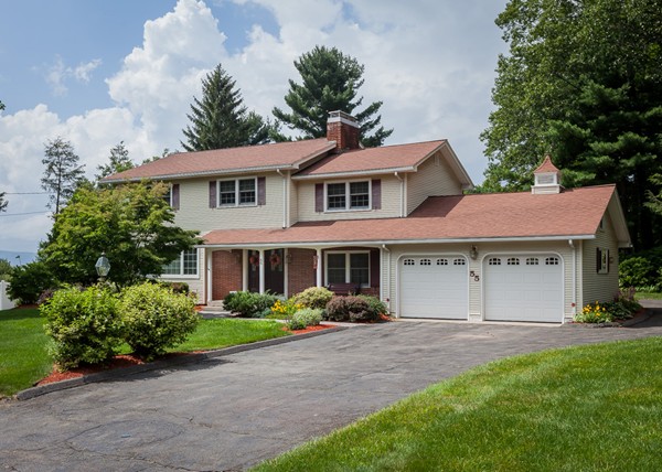 55 Ridgecrest Circle Westfield, MA 01085 - Photo 1 of 27 Gallery Image 1