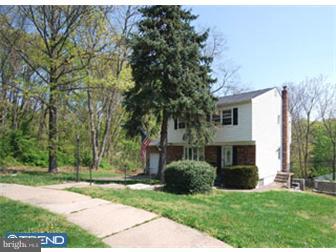 451 Penn Lane Springfield, PA 19064 - Photo 2 of 12 Exterior Side