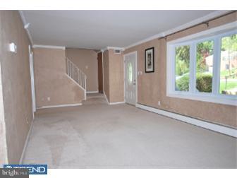451 Penn Lane Springfield, PA 19064 - Photo 5 of 12 Living Room