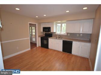 451 Penn Lane Springfield, PA 19064 - Photo 6 of 12 Kitchen